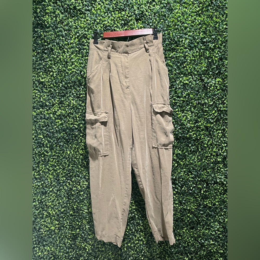 H&M High Waisted Green Cargo Pants